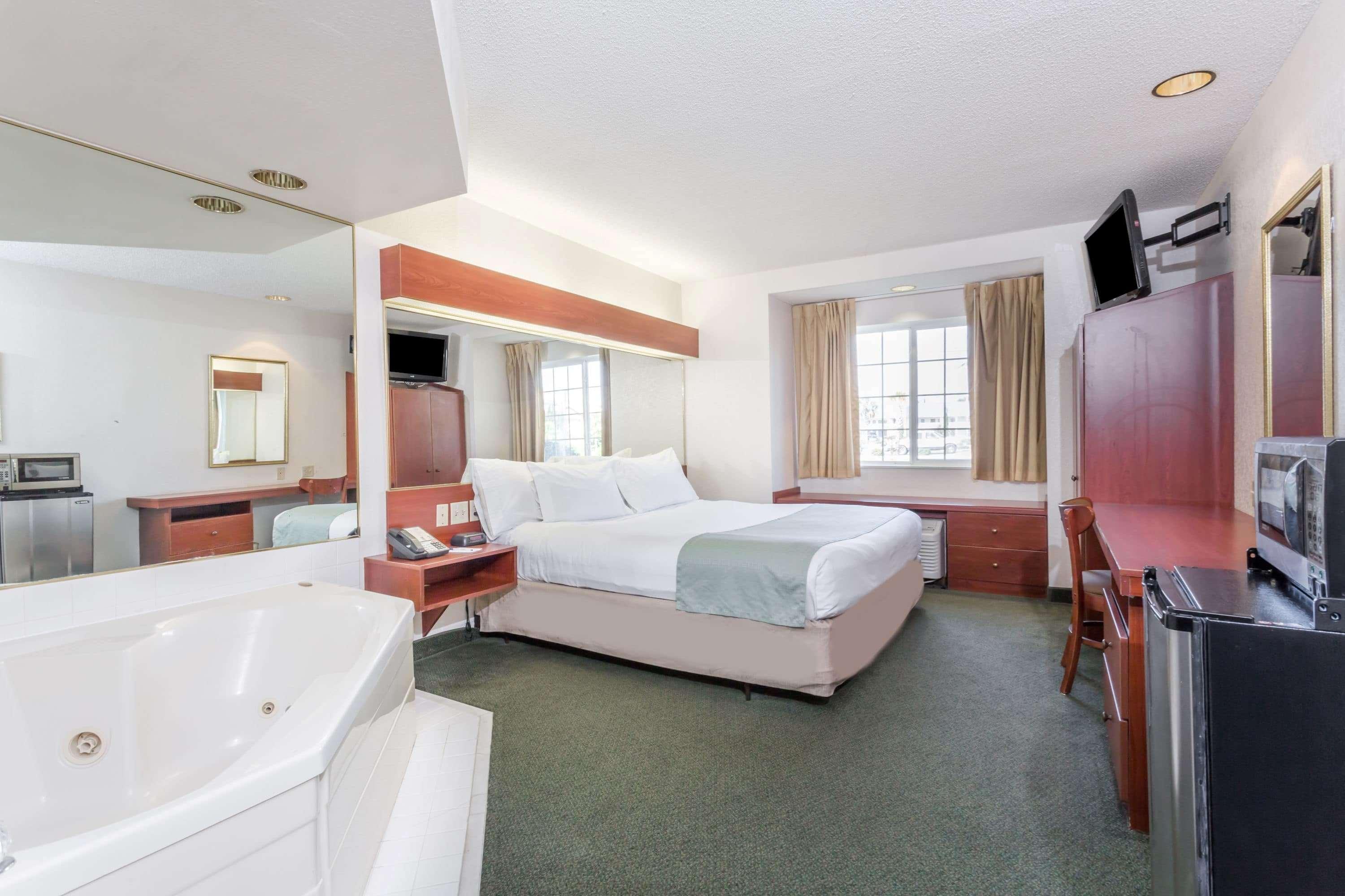 Microtel Inn & Suites Marianna Εξωτερικό φωτογραφία