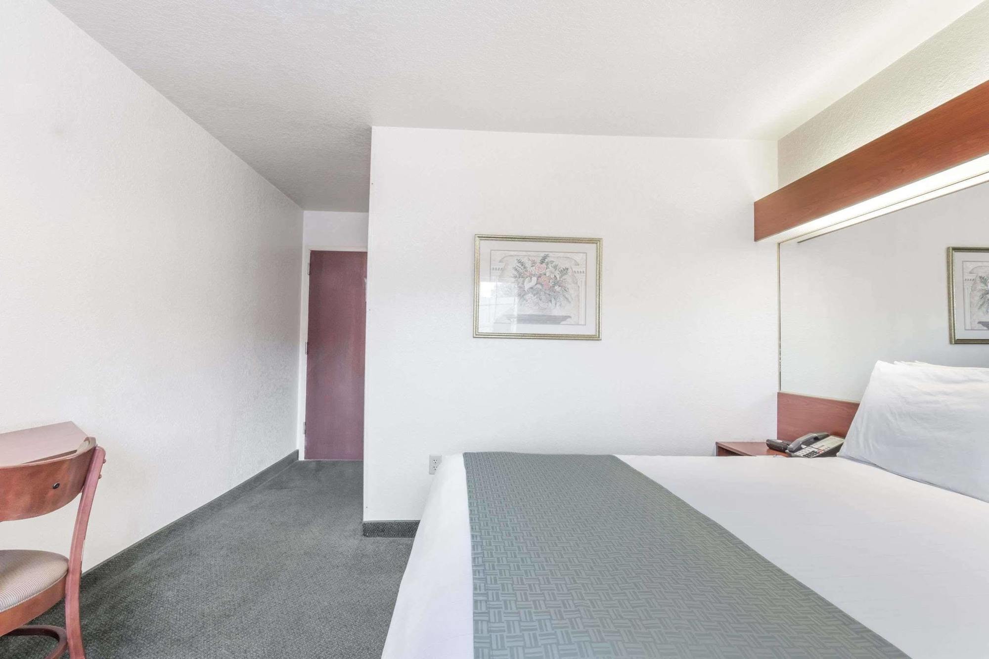 Microtel Inn & Suites Marianna Εξωτερικό φωτογραφία